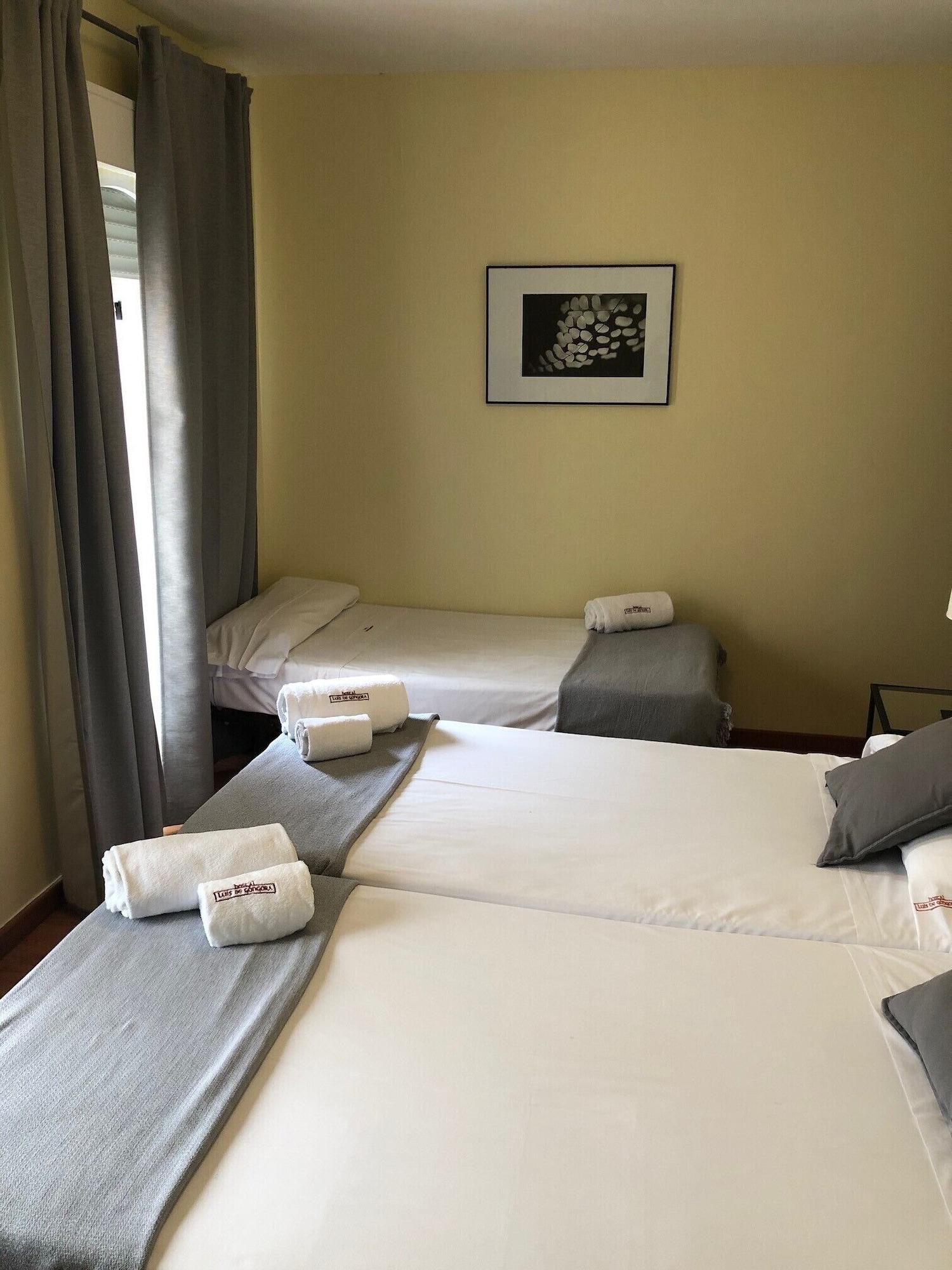 ฮอสเปเดเรียหลุยส์เดกอนโกรา Hotel กอร์โดบา ภายนอก รูปภาพ