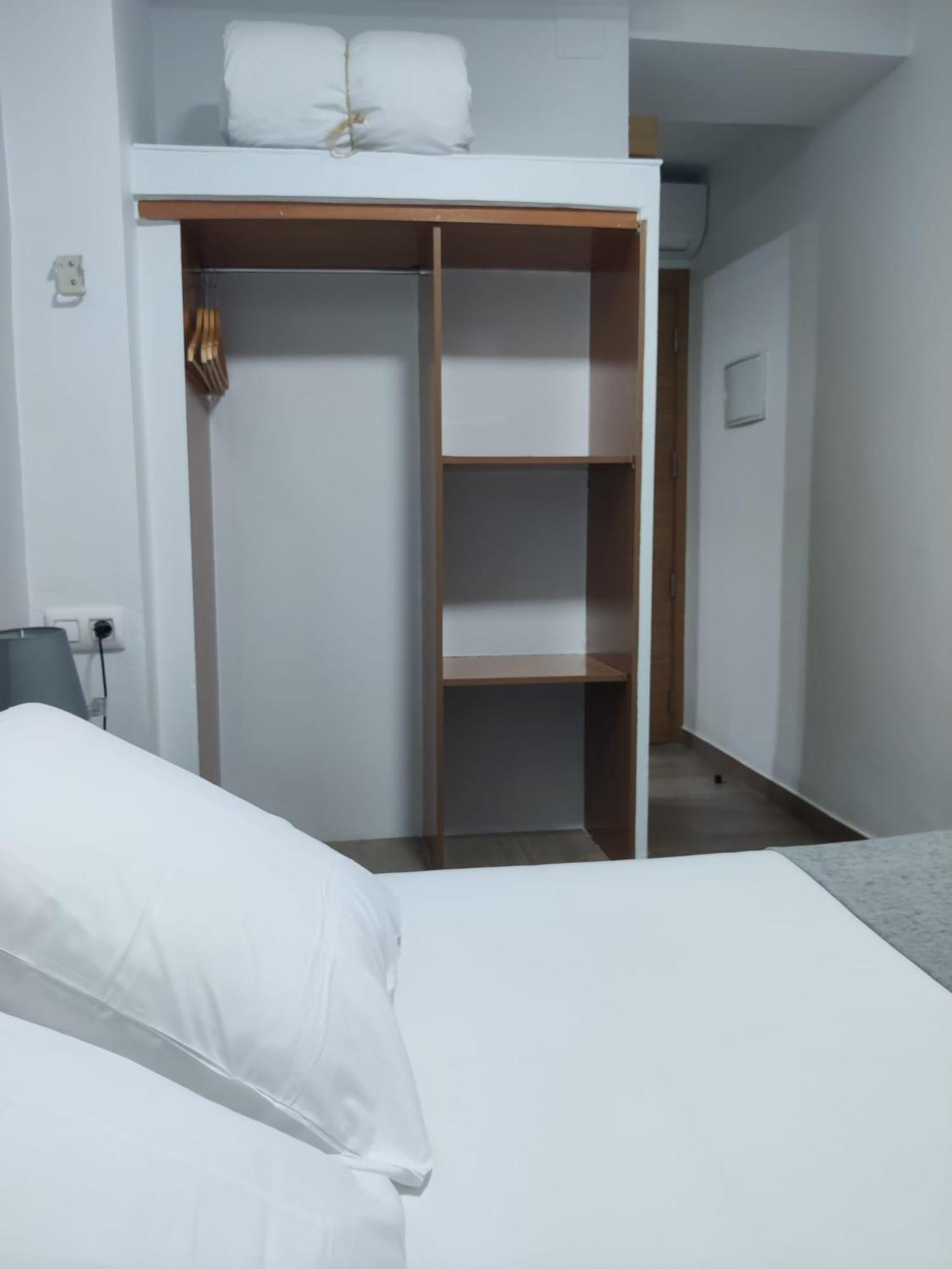 ฮอสเปเดเรียหลุยส์เดกอนโกรา Hotel กอร์โดบา ภายนอก รูปภาพ